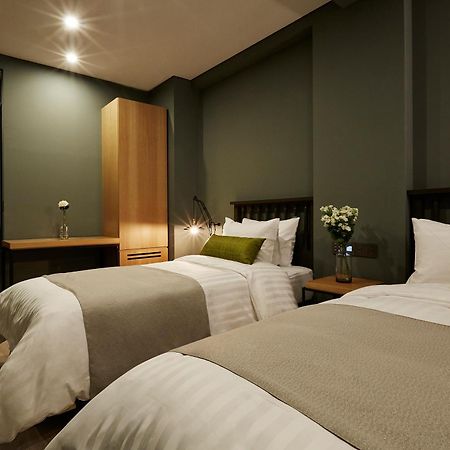 Urban Island Hotel Чечжу Номер фото